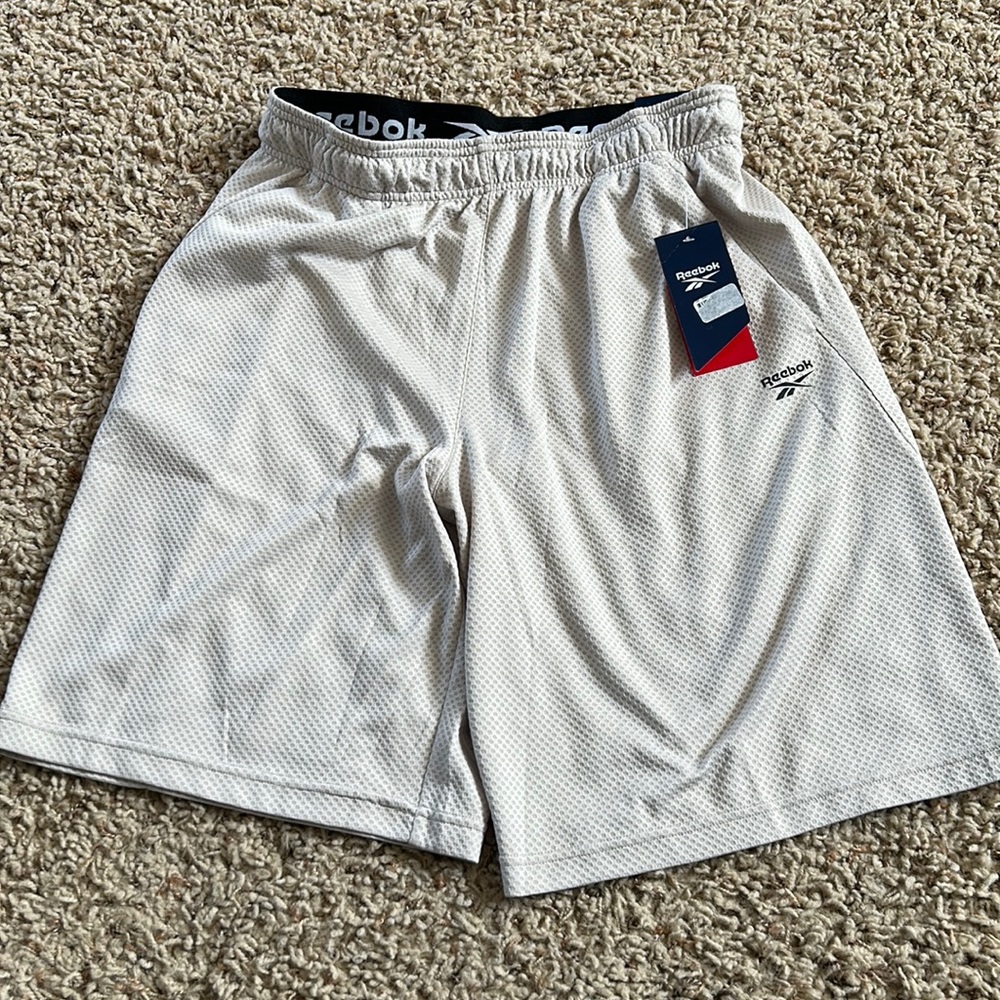 Nike Gym Shorts Dri Fit Athletic Performance Beige With Pockets Mens Size Medium